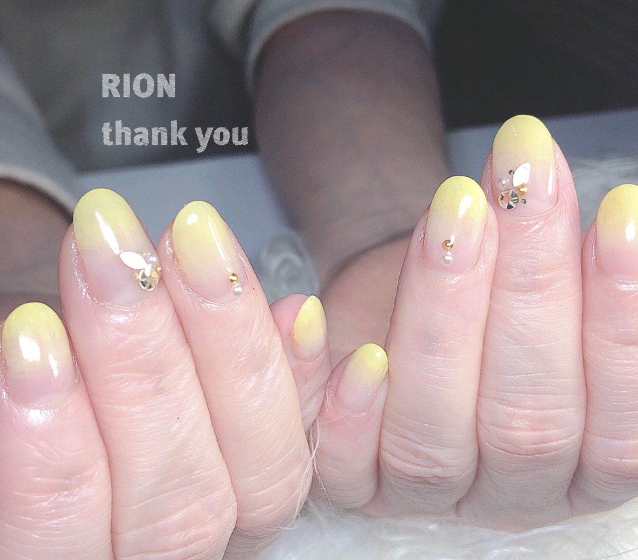 春 オールシーズン ハンド ミディアム イエロー Private Nail Salon Rionのネイルデザイン No ネイル ブック