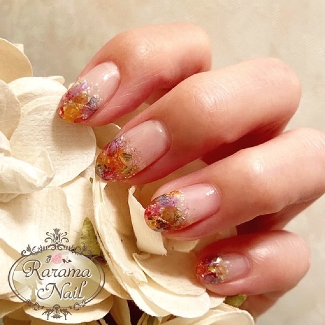 ハンド ホログラム ステンドグラス レース ミディアム Raramanailのネイルデザイン No ネイルブック