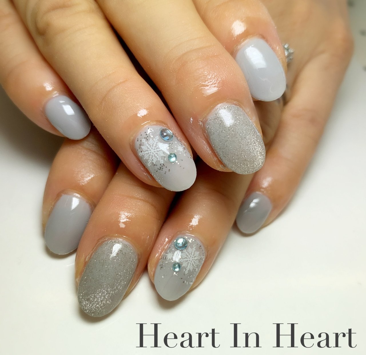 冬 クリスマス ハンド シンプル ラメ Heart In Heartのネイルデザイン No ネイルブック