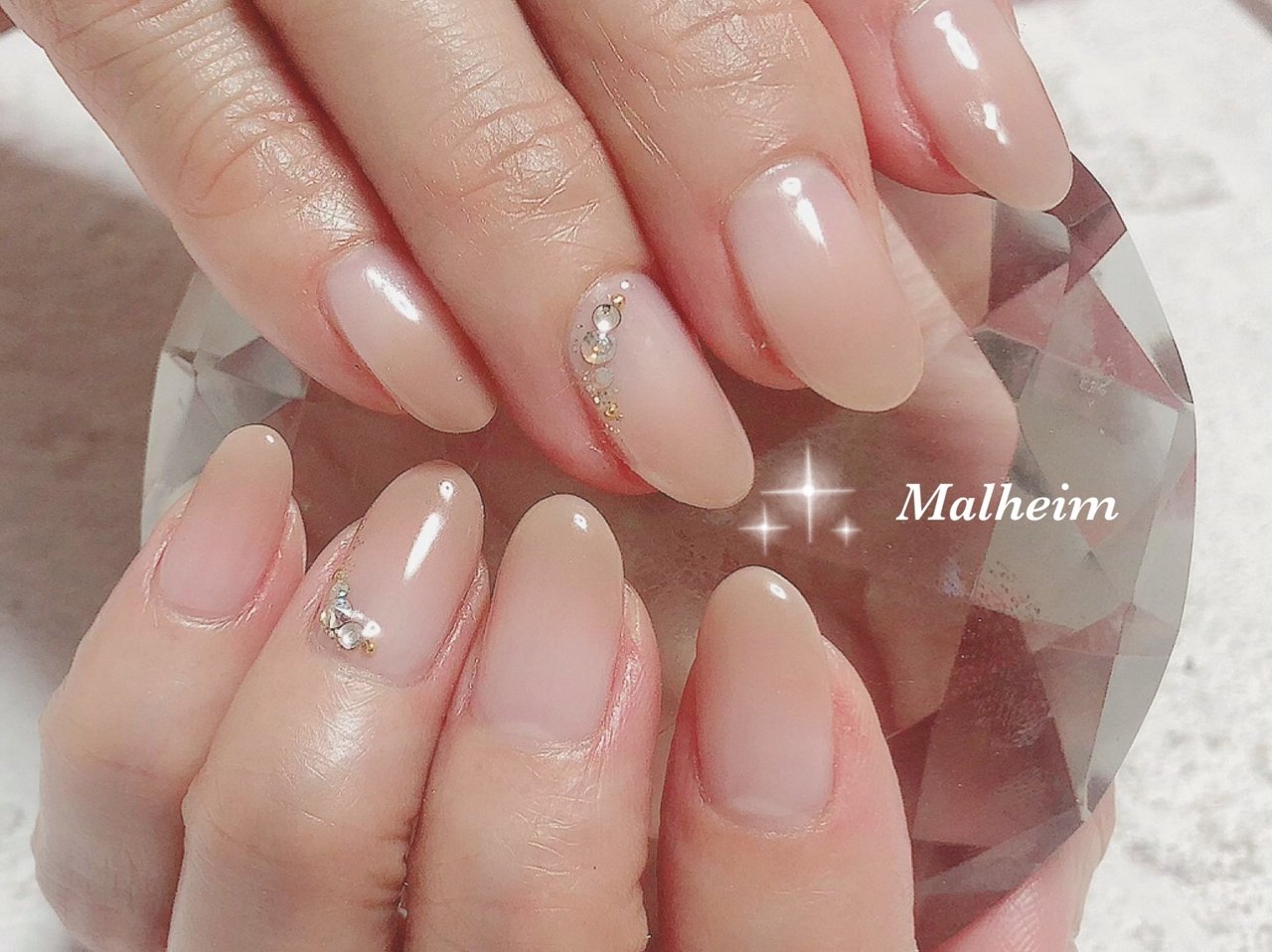 オールシーズン オフィス ハンド シンプル グラデーション Nails Malheim メルヘイム のネイルデザイン No ネイル ブック