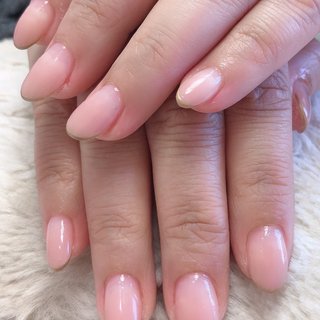 ベージュ ヌーディー ゴールドラインのネイルデザイン ネイルブック