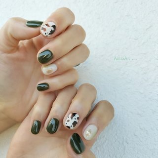 透け感グリーンネイルのネイルデザイン ネイルブック
