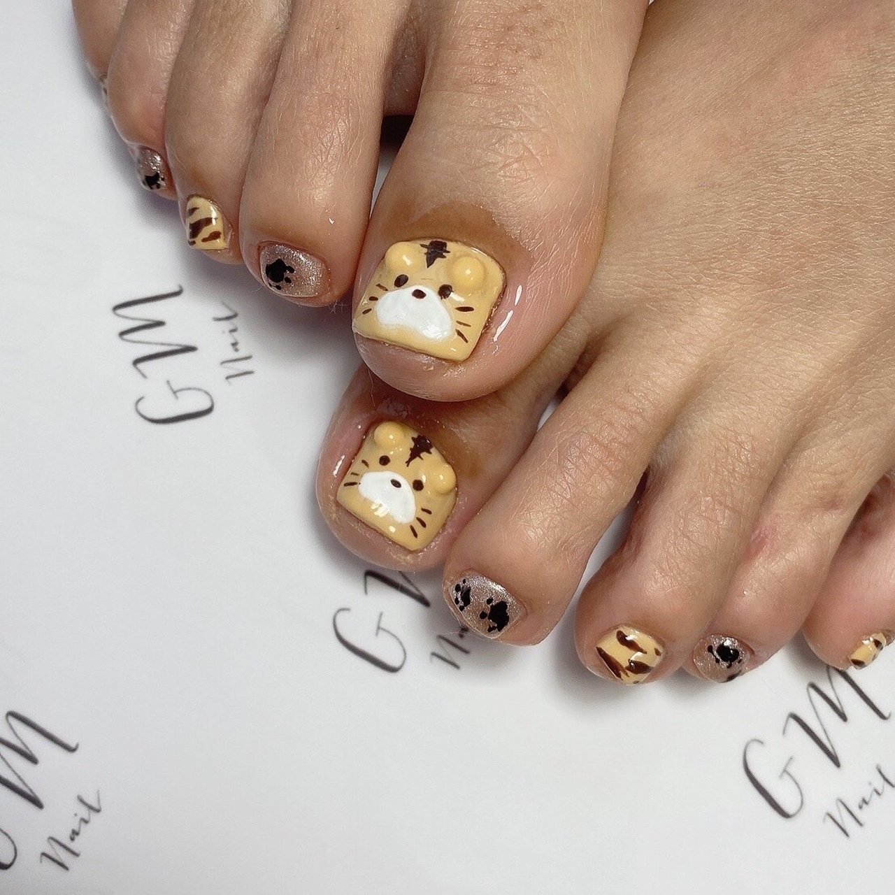 冬 お正月 女子会 フット アニマル柄 Gm Nailのネイルデザイン No ネイルブック