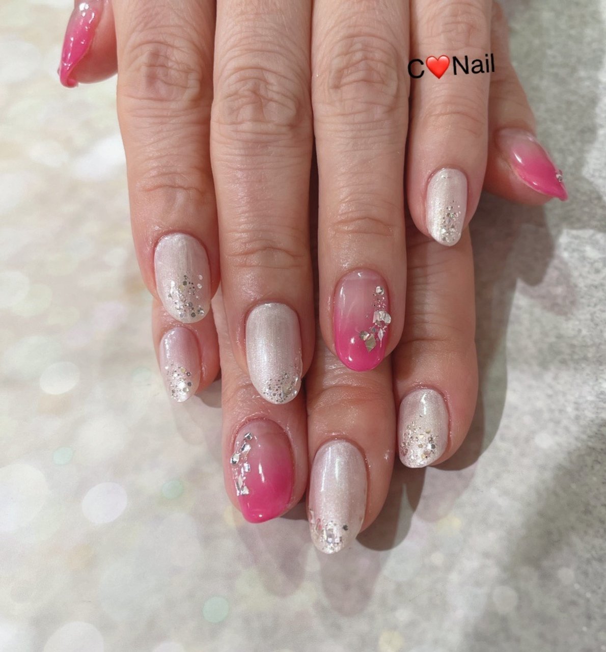 冬 オールシーズン ハンド グラデーション ビジュー さいたま市日進町ネイルサロンc Nail梶原稚恵のネイルデザイン No ネイルブック