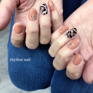 虎柄のネイルデザイン ネイルブック