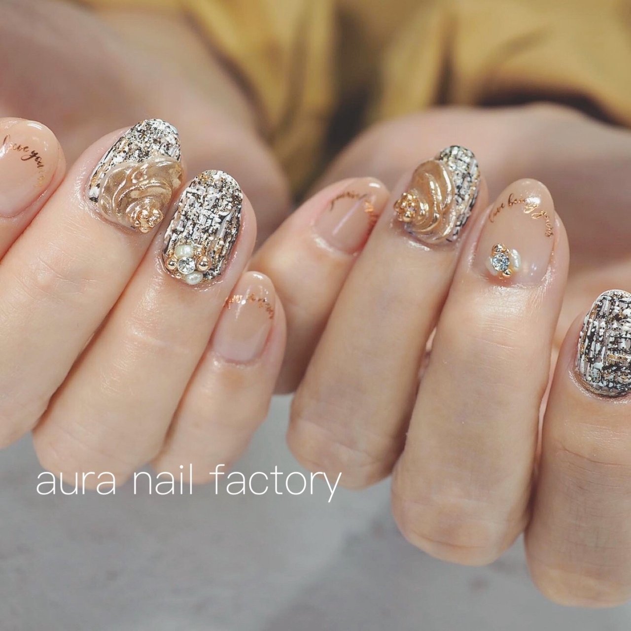 冬 オールシーズン オフィス パーティー ハンド Aura Nail Factoryのネイルデザイン No ネイルブック
