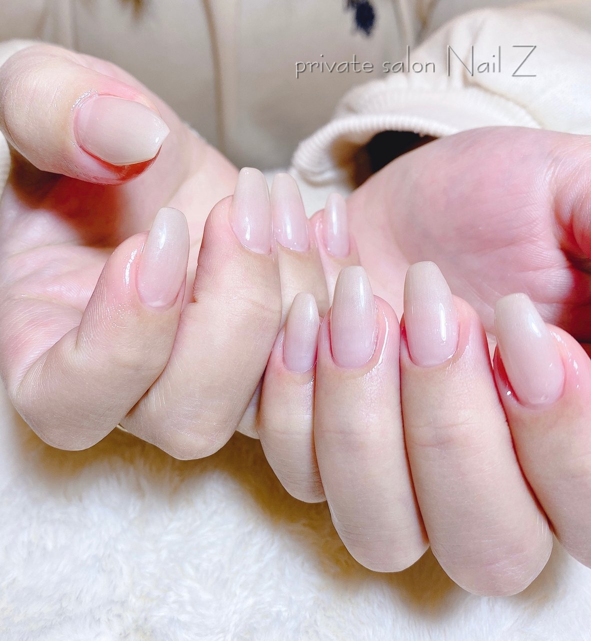 ハンド グラデーション ロング ベージュ ジェルネイル Nail Z ネイルジー のネイルデザイン No ネイルブック