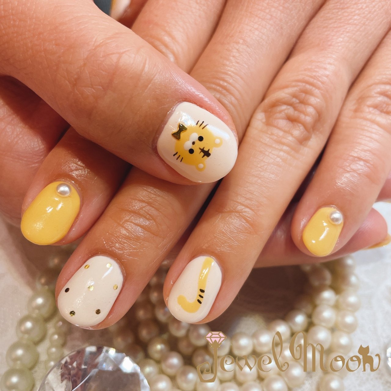 冬 お正月 デート 女子会 ハンド Jewel By Lipsのネイルデザイン No ネイルブック