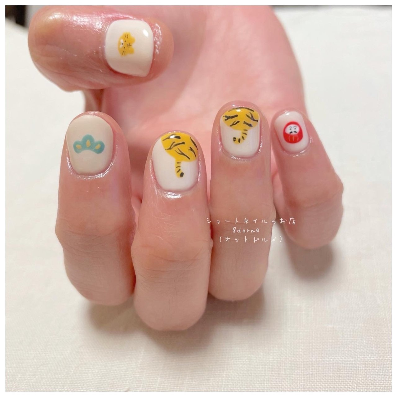 冬 お正月 ハンド シンプル 変形フレンチ 大岡山ネイルサロン ショートネイルのお店 8dorme オットドルメ のネイルデザイン No ネイルブック