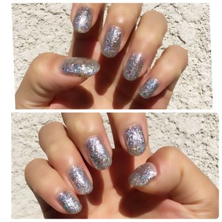 #glitternails #グリッター をのせる為ATネイルグリッター03（cando）を根元から2/3をぬり
#シルバー #ラメ をのせて定着させる
これを全指。
爪先の残り1/3部分にもATネイルグリッター03をぬる爪先には#オーロラ ラメをのせて定着させる
これを全指。
トップコートをぬり完成。
#ハンド #女子会 #セルフネイル #ネイル #オールシーズン #ミディアム #nail #ワンカラー #ブライダル #パーティー #リゾート #glitter #簡単 #100均ネイル #プチプラ #ラメネイル #ライブ #セルフネイラー #オールシーズン #ライブ #パーティー #女子会 #ハンド #シンプル #ラメ #ワンカラー #ミディアム #シルバー #マニキュア #セルフネイル #10305 #ネイルブック