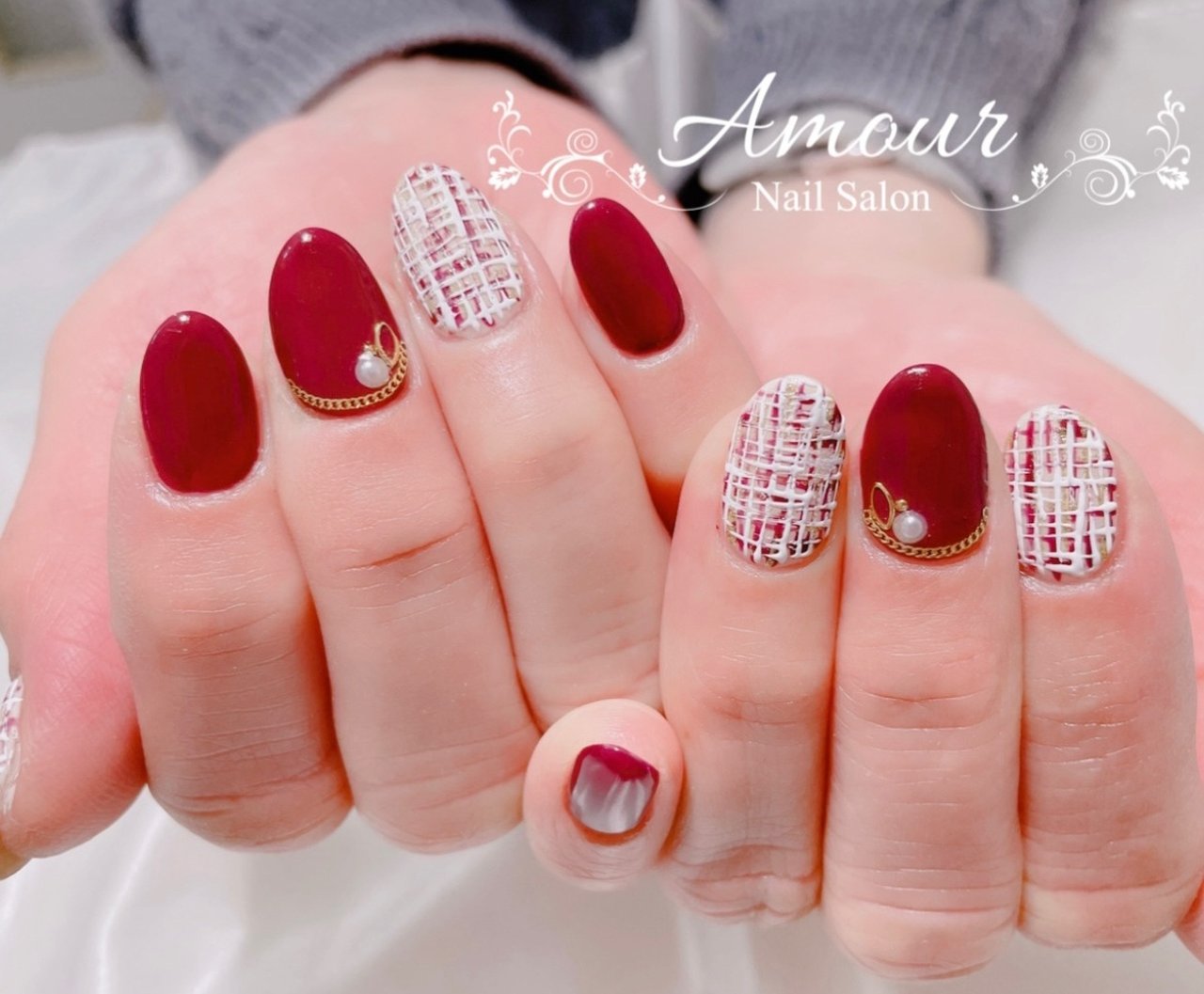 秋 冬 ハンド シンプル ビジュー Nailsalon Amourのネイルデザイン No ネイルブック