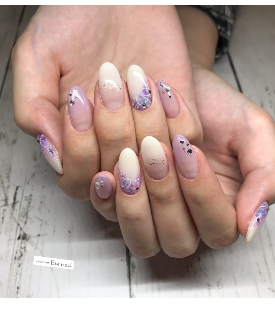 夏 オールシーズン 梅雨 ハンド グラデーション Ete Nailのネイルデザイン No ネイルブック