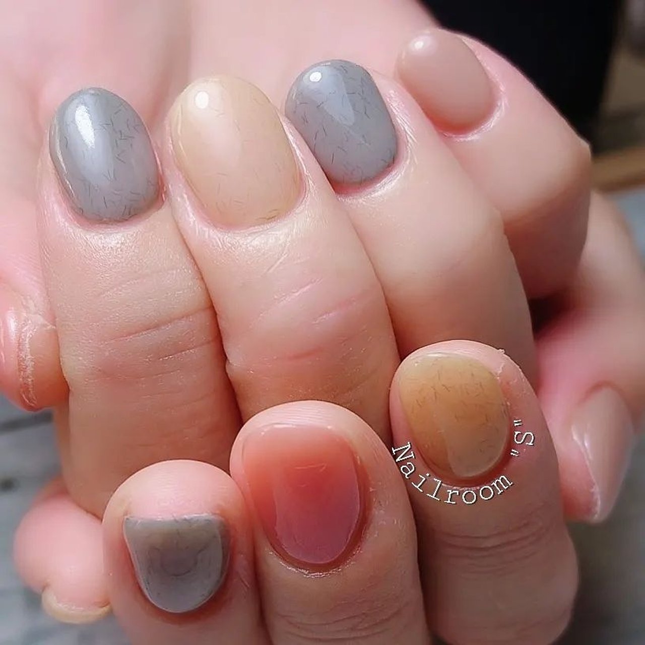 秋 冬 旅行 オフィス ハンド Nail Room Sのネイルデザイン No ネイルブック