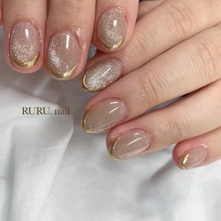 シンプル ゴールド 白グラデーションのネイルデザイン ネイルブック