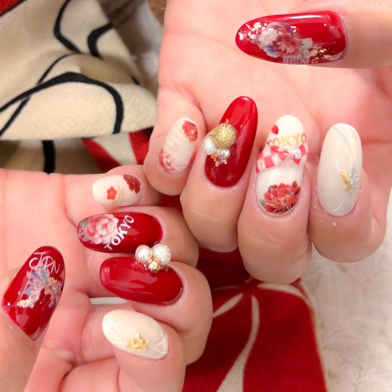 お正月 成人式 卒業式 ブライダル ハンド Nailmoreのネイルデザイン No ネイルブック