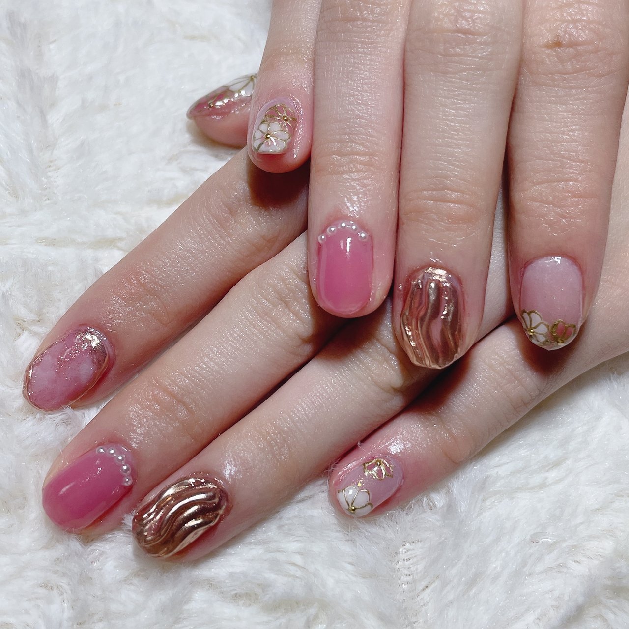 冬 お正月 成人式 ハンド ピンク Ha Nailのネイルデザイン No ネイルブック