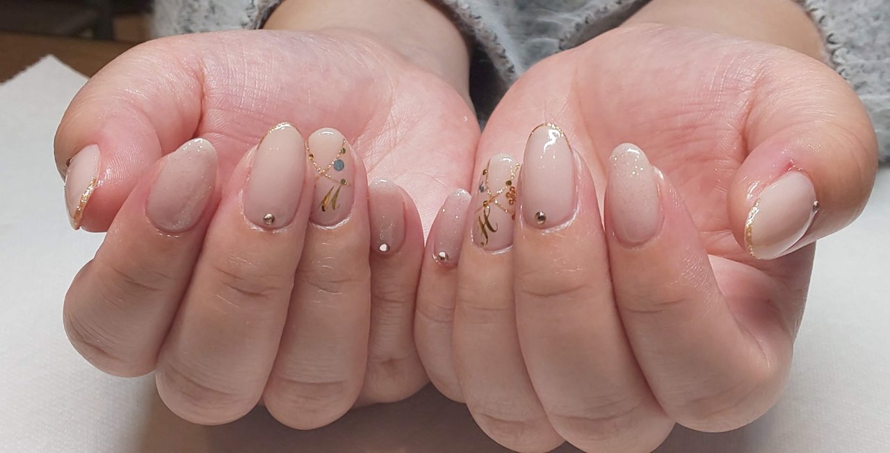 ハンド シンプル ラメ ワンカラー イニシャル Chinerin ﾟのネイルデザイン No ネイルブック