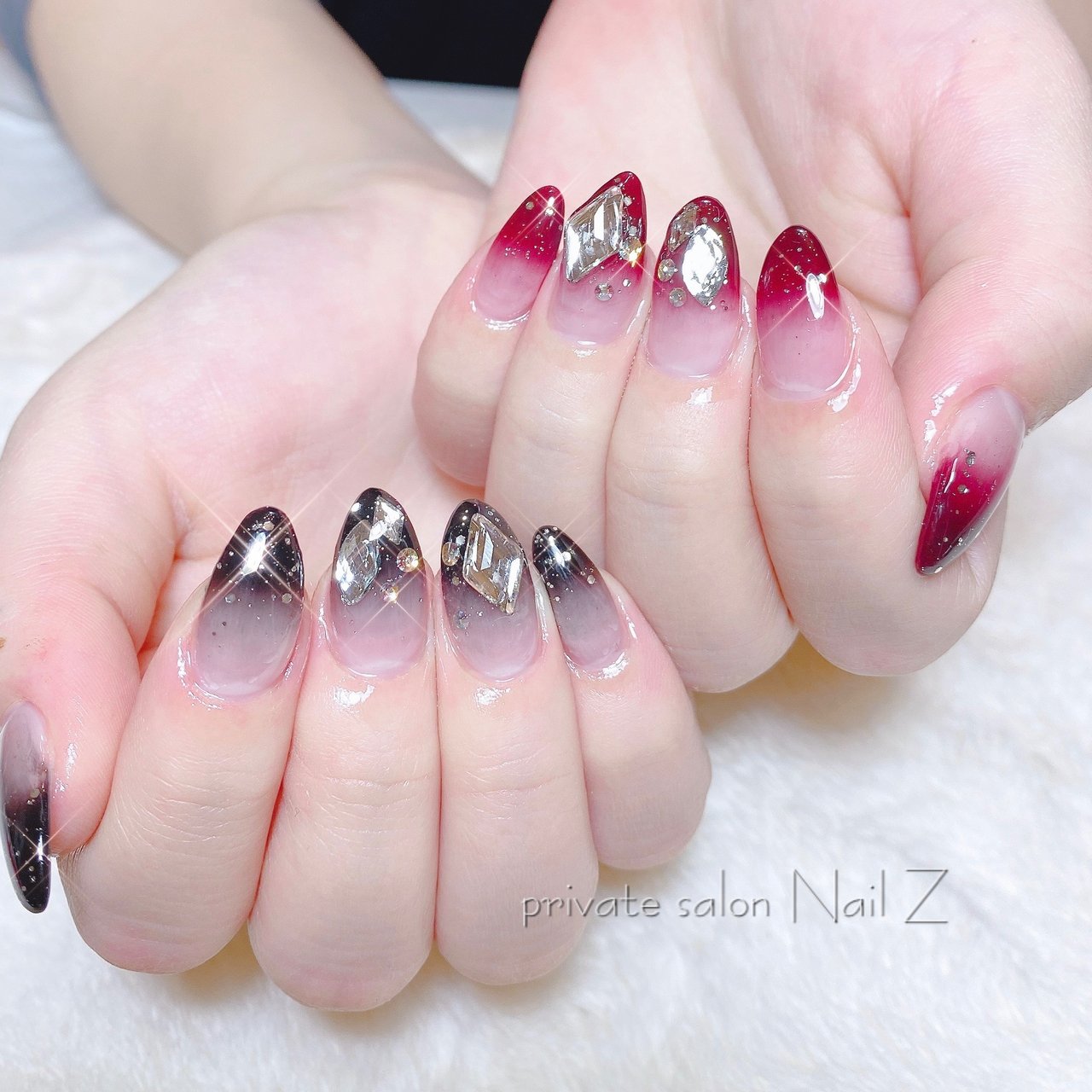 ハンド グラデーション ビジュー ロング ボルドー Nail Z ネイルジー のネイルデザイン No ネイルブック