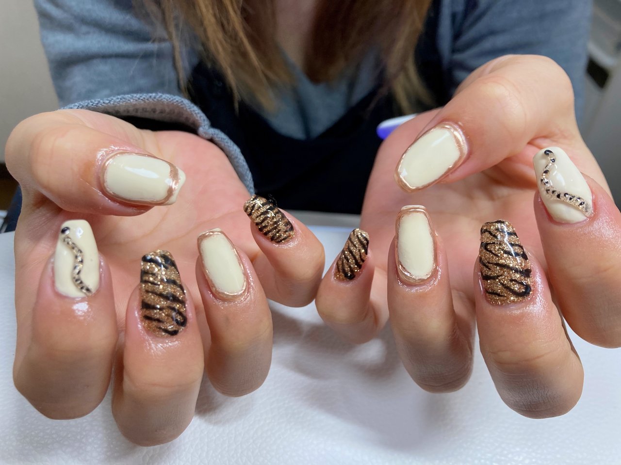 ハンド アニマル柄 3d アイシング レオパード セルフネイリスト のネイルデザイン No ネイルブック