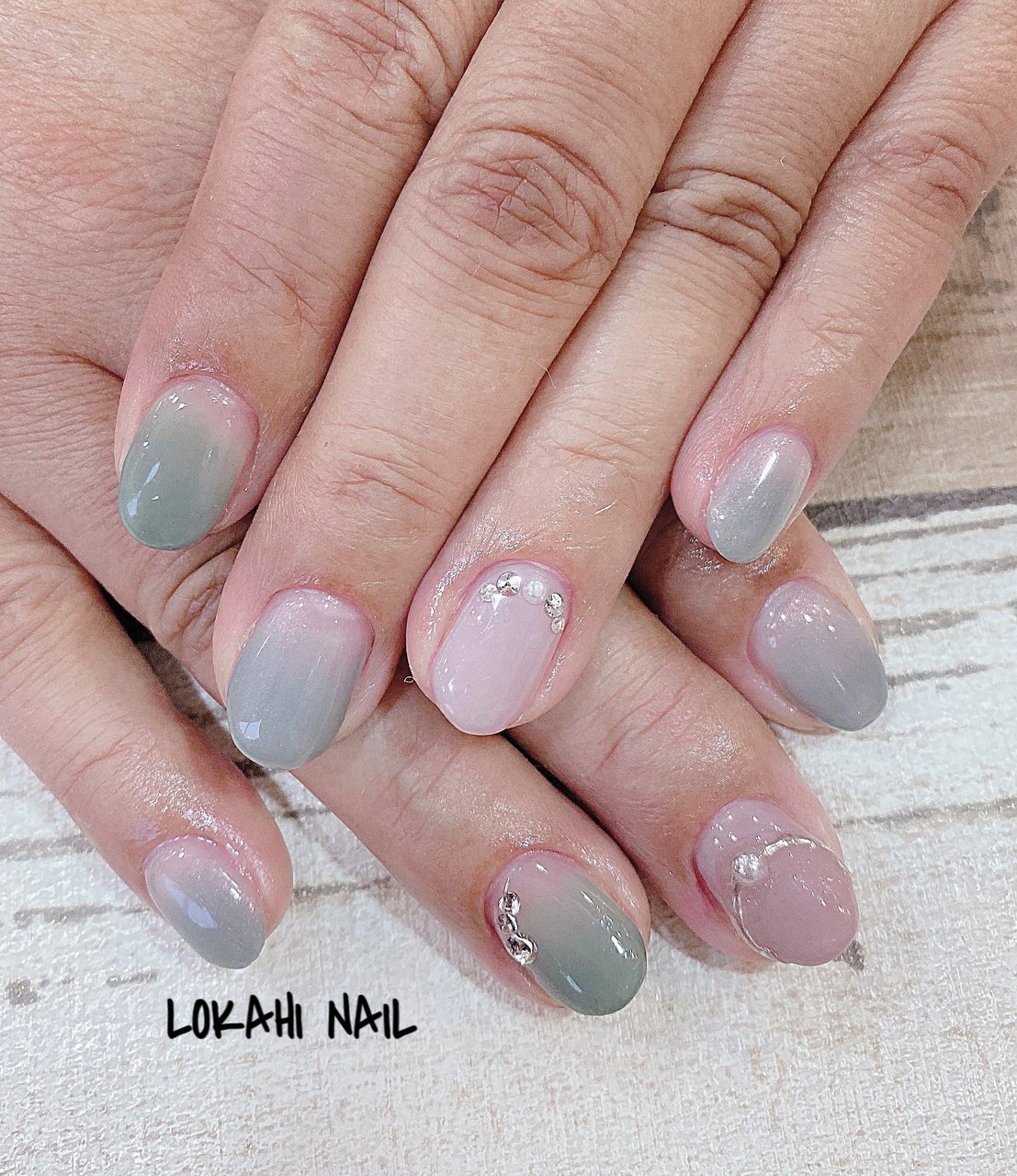 オールシーズン ハンド シンプル グラデーション ショート Lokahi Nail ロカヒネイルのネイルデザイン No ネイル ブック