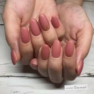 秋 シンプル マットのネイルデザイン ネイルブック