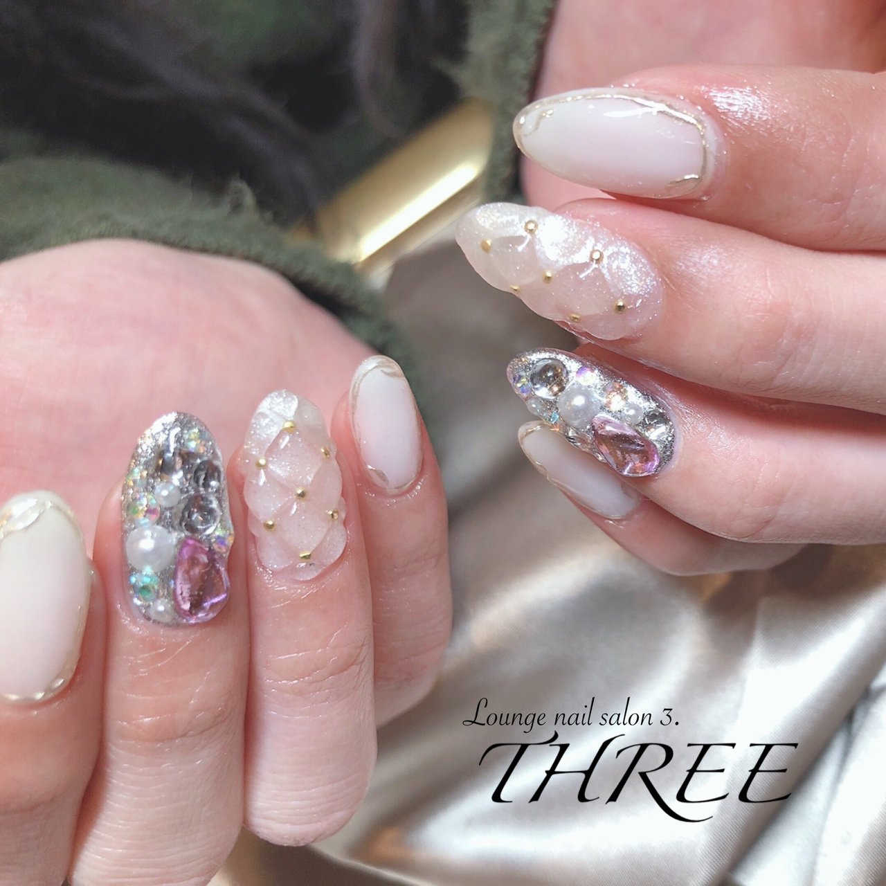 オールシーズン ハンド ビジュー デコ キルティング Lounge Nailsalon3 Threeのネイルデザイン No ネイルブック