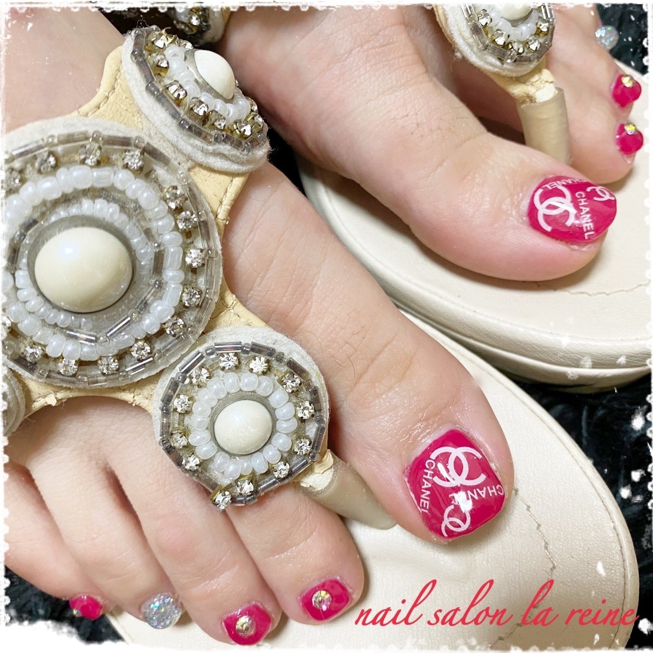 フット ラメ ワンカラー ブランド柄 ホワイト Akikoのネイルデザイン No ネイルブック