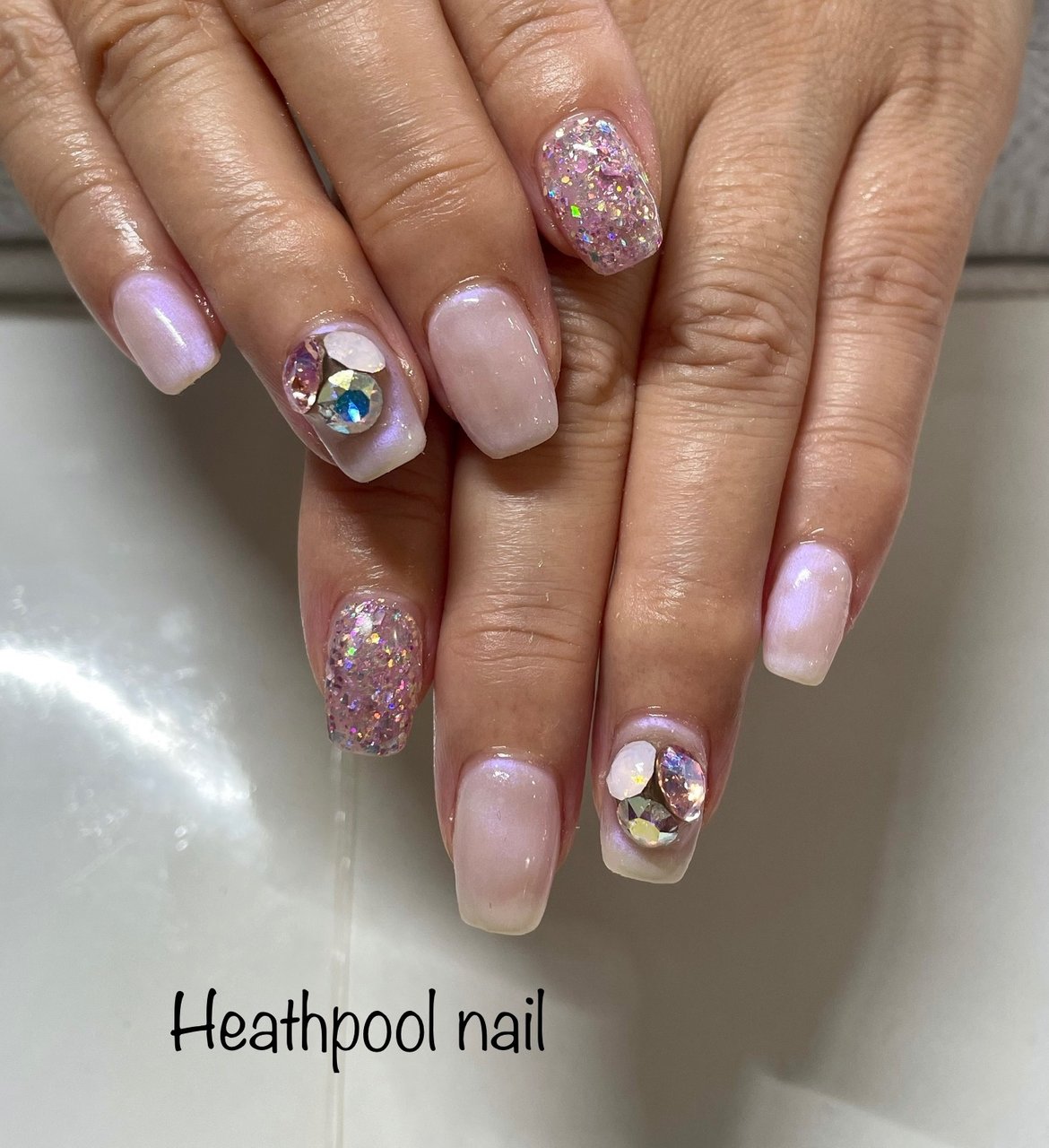 ハンド シンプル ビジュー ホログラム ラメ Heathpoolnailのネイルデザイン No ネイルブック