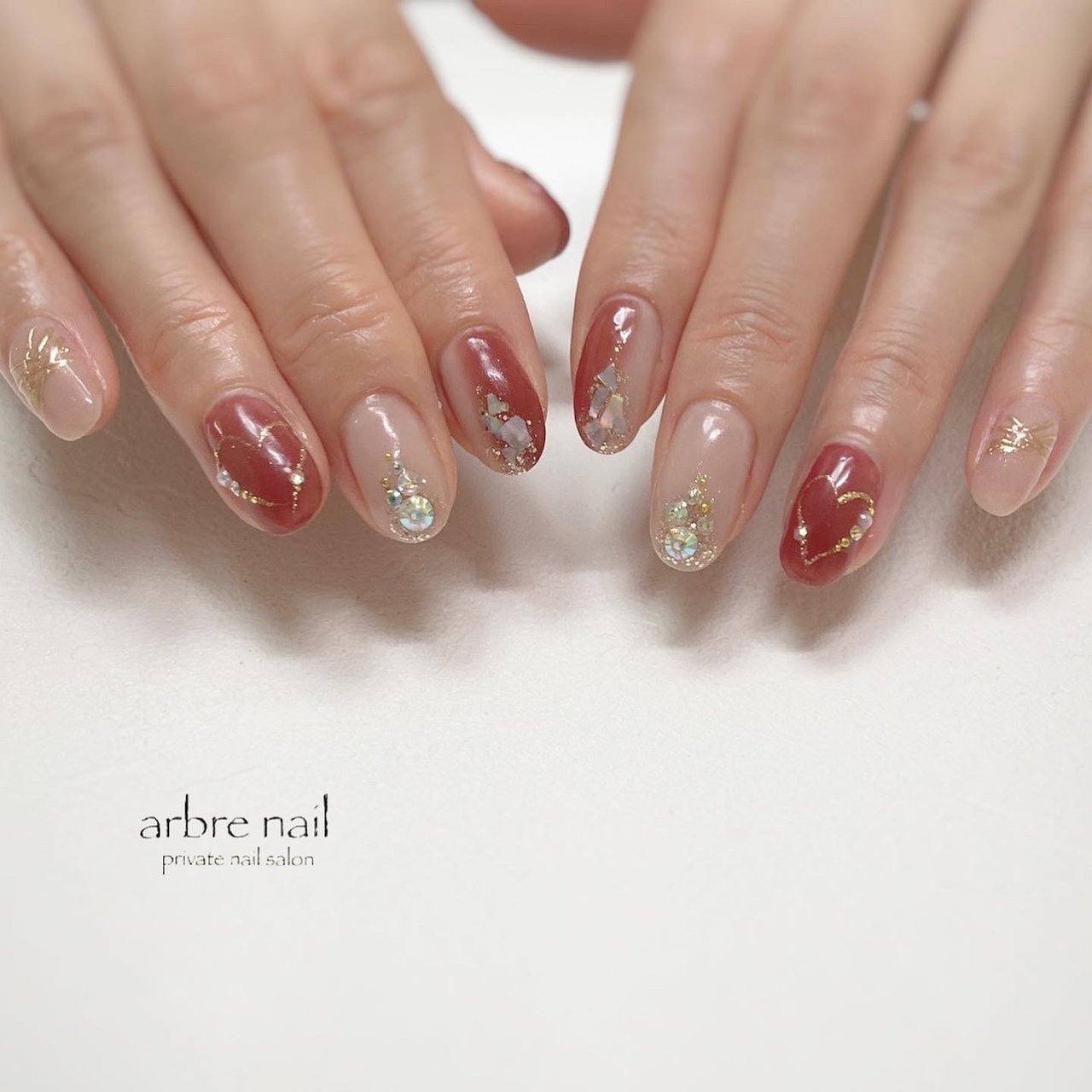 冬 バレンタイン ハンド ビジュー シェル Namiyamaのネイルデザイン No ネイルブック