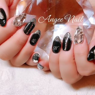 #ハンド#ハンドネイル#ジェルネイル#ブラックネイル #ラメネイル #ビジューネイル #うめつくしネイル #フラッシュネイル #ラメネイル #ちょうちょネイル #ハートネイル #会津若松#会津若松ネイルサロン#福島県#福島県ネイルサロン#感謝#大人ネイル#Instagram #ネイルアート#ネイルアートデザイン￼#naildesign #nail #nails #nailart #nailartist #オールシーズン #ハンド #フレンチ #ビジュー #ワンカラー #ミディアム #ブラック #シルバー #ジェルネイル #ネイルサロンアンジー #ネイルブック