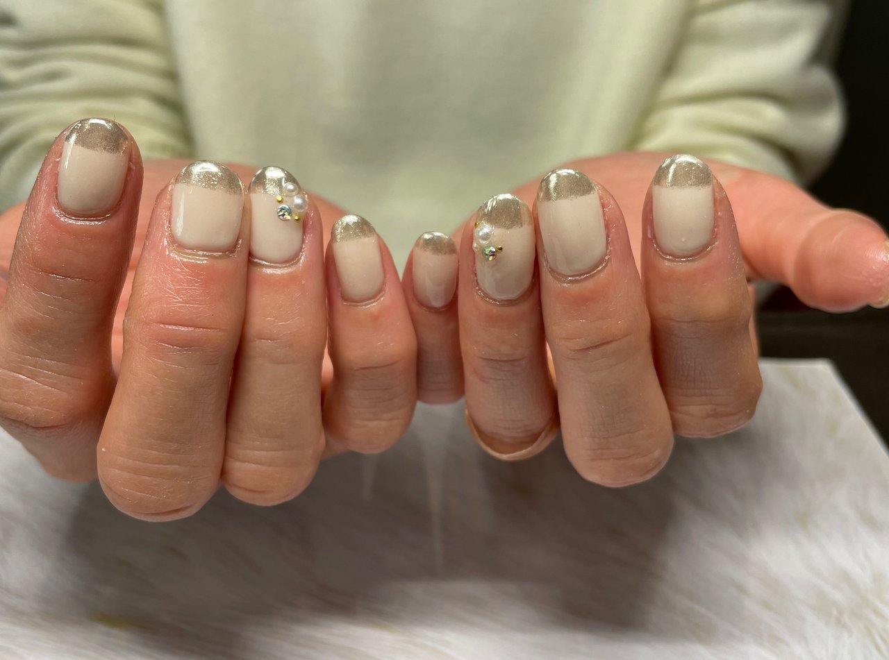 冬 オールシーズン ハンド フレンチ ミディアム シエル金沢市 金谷和美 のネイルデザイン No ネイルブック