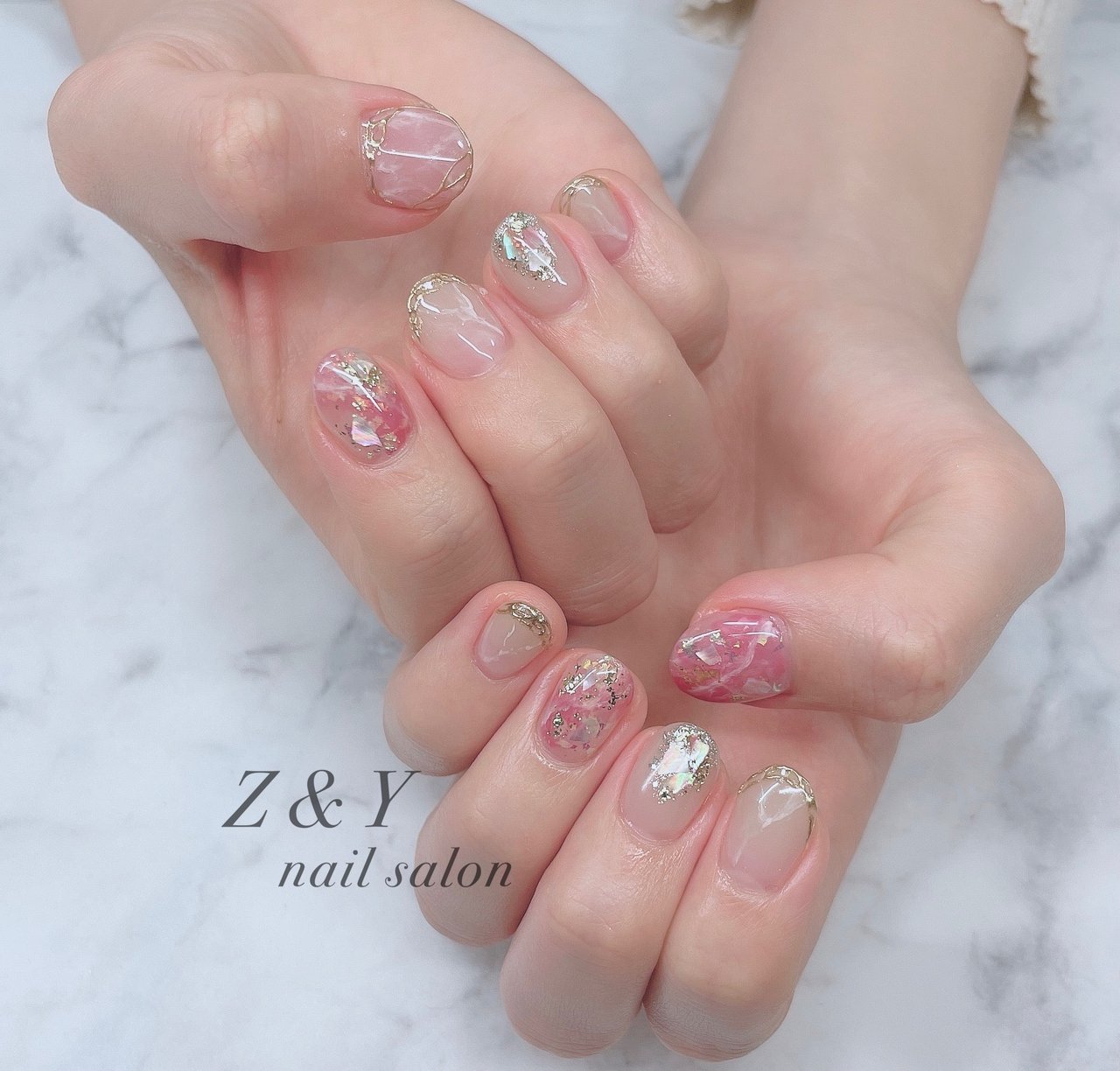ハンド Z Y Nail博多駅前店 Sayaka のネイルデザイン No ネイルブック