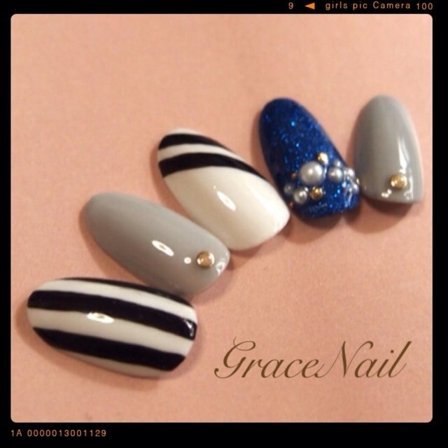 ハンド ストライプ モノトーン ジェル ネイルチップ Gracenailのネイルデザイン No ネイルブック