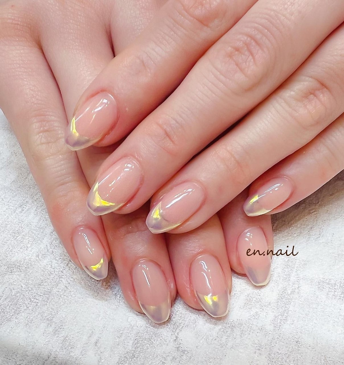 春 冬 バレンタイン オフィス ハンド En Nailのネイルデザイン No ネイルブック