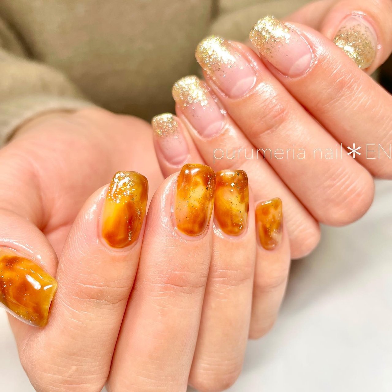 秋 冬 オールシーズン グラデーション ラメ Purumeria Nail Enのネイルデザイン No ネイルブック