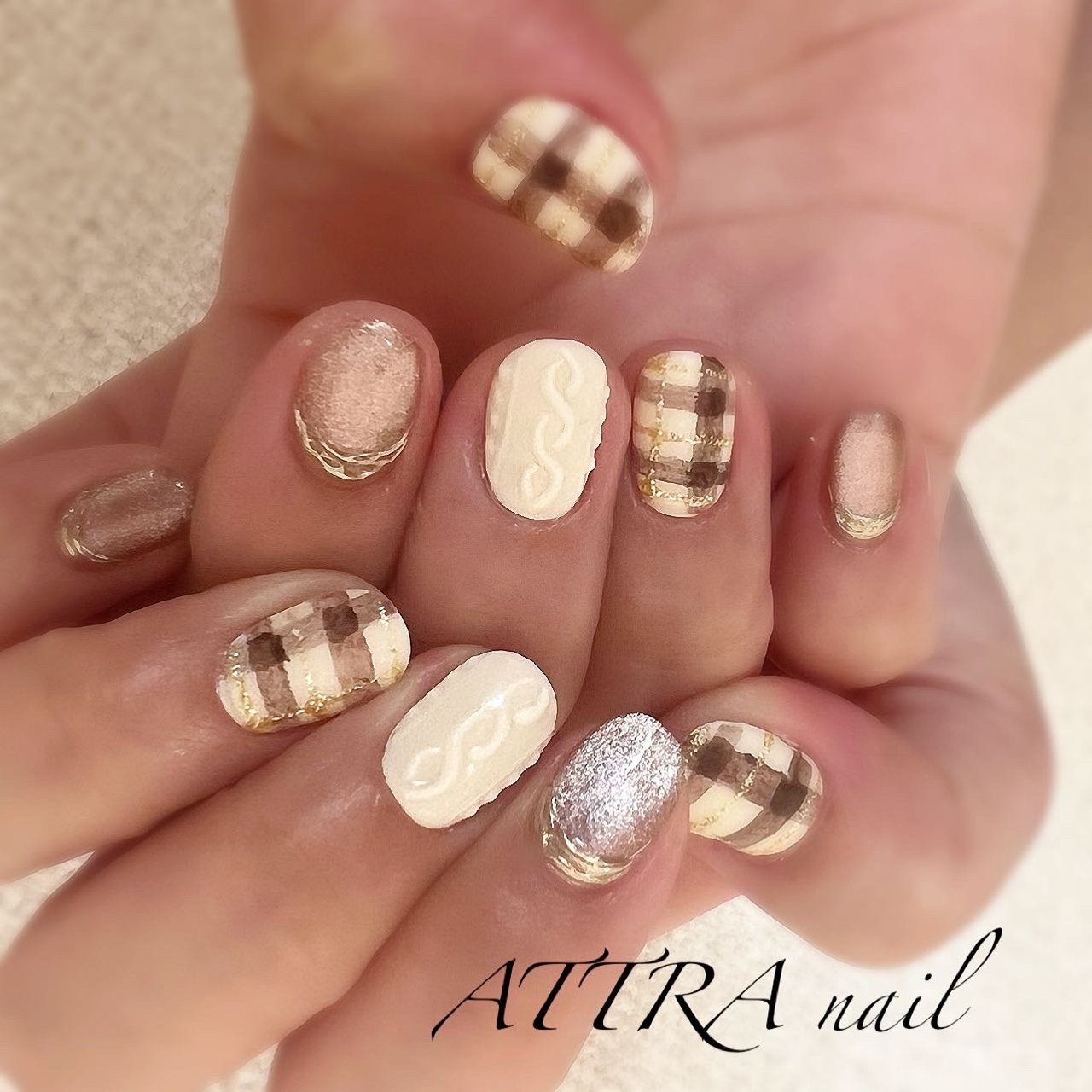 秋 冬 バレンタイン ハンド チェック Naomiのネイルデザイン No ネイルブック