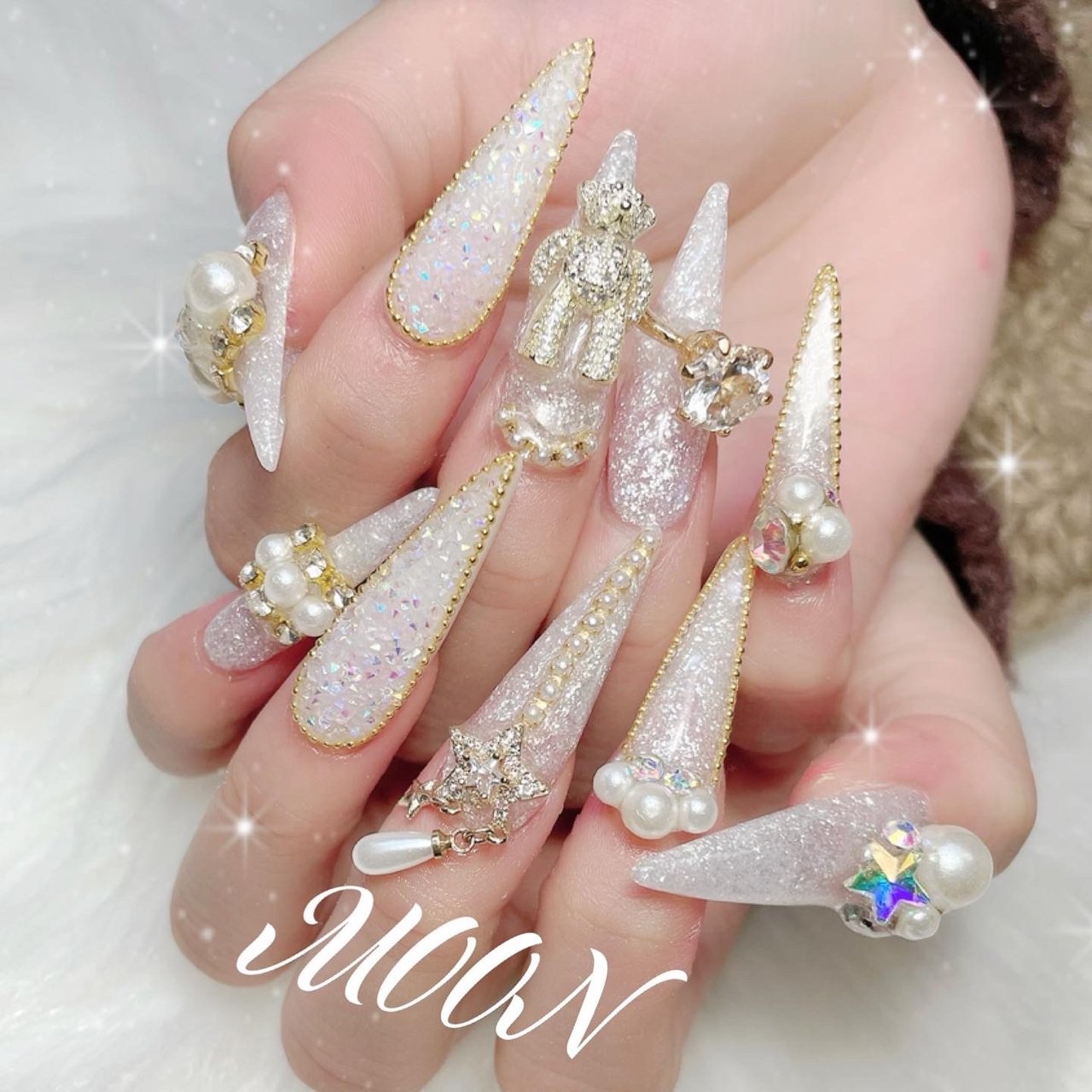 冬 パーティー デート ハンド ビジュー Yumiのネイルデザイン No ネイルブック