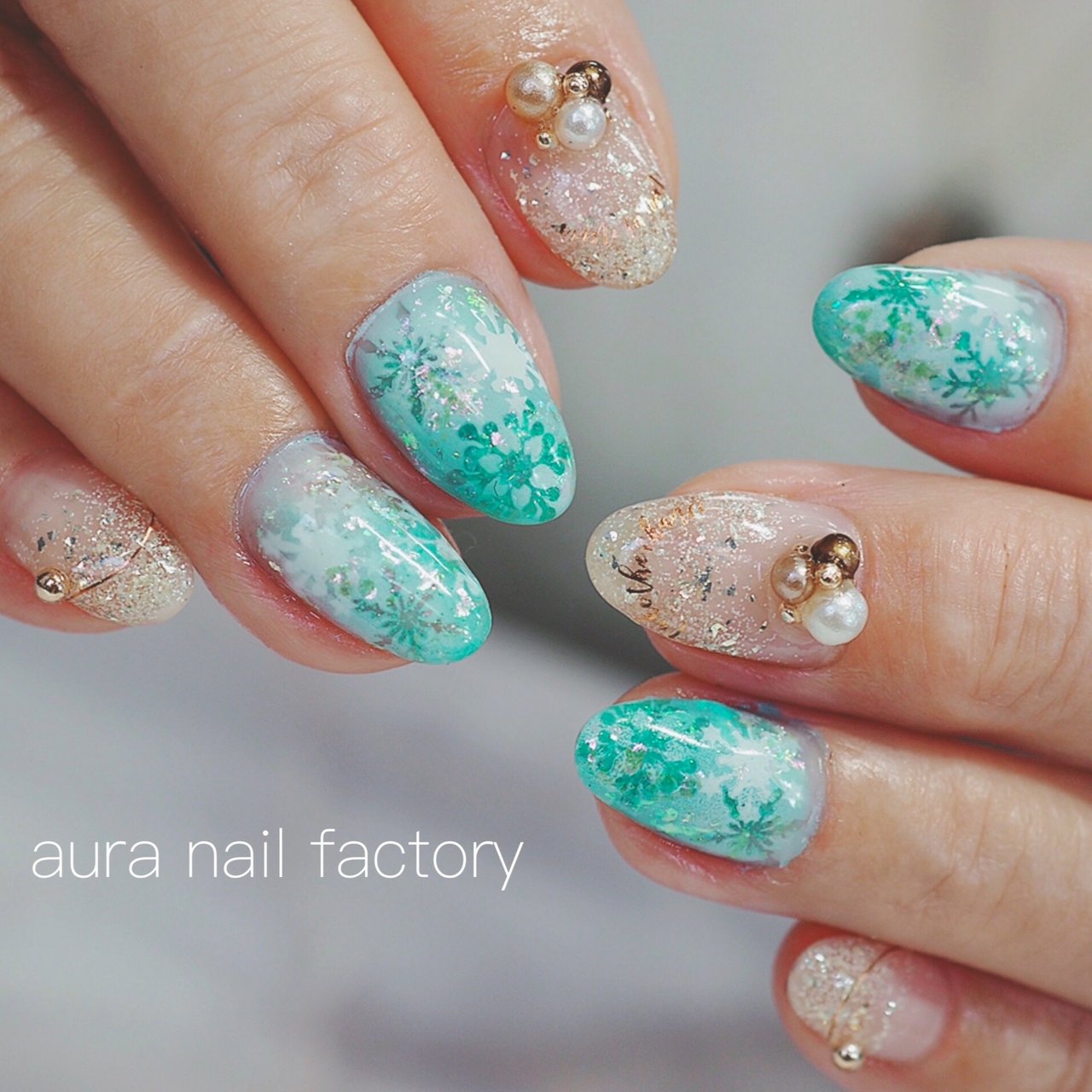 冬 オフィス パーティー デート ハンド Aura Nail Factoryのネイルデザイン No ネイルブック