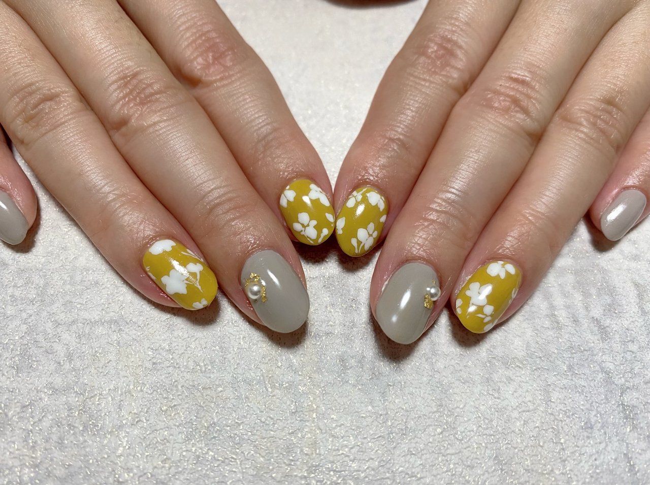 オールシーズン ハンド ワンカラー ショート イエロー サロンド ヴェルニのネイルデザイン No ネイルブック