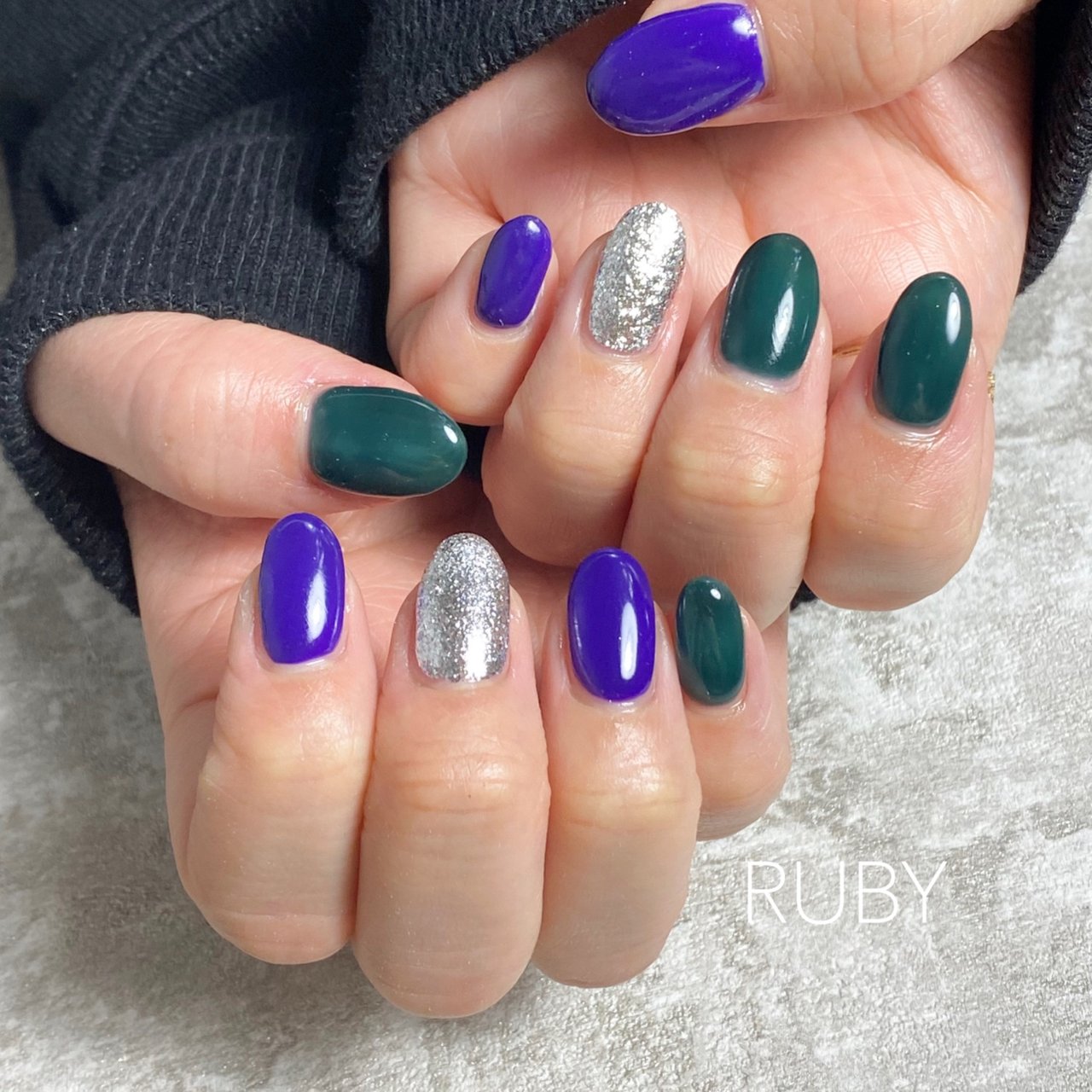 冬 ハンド ラメ ワンカラー ミディアム Ruby Nail07のネイルデザイン No ネイルブック