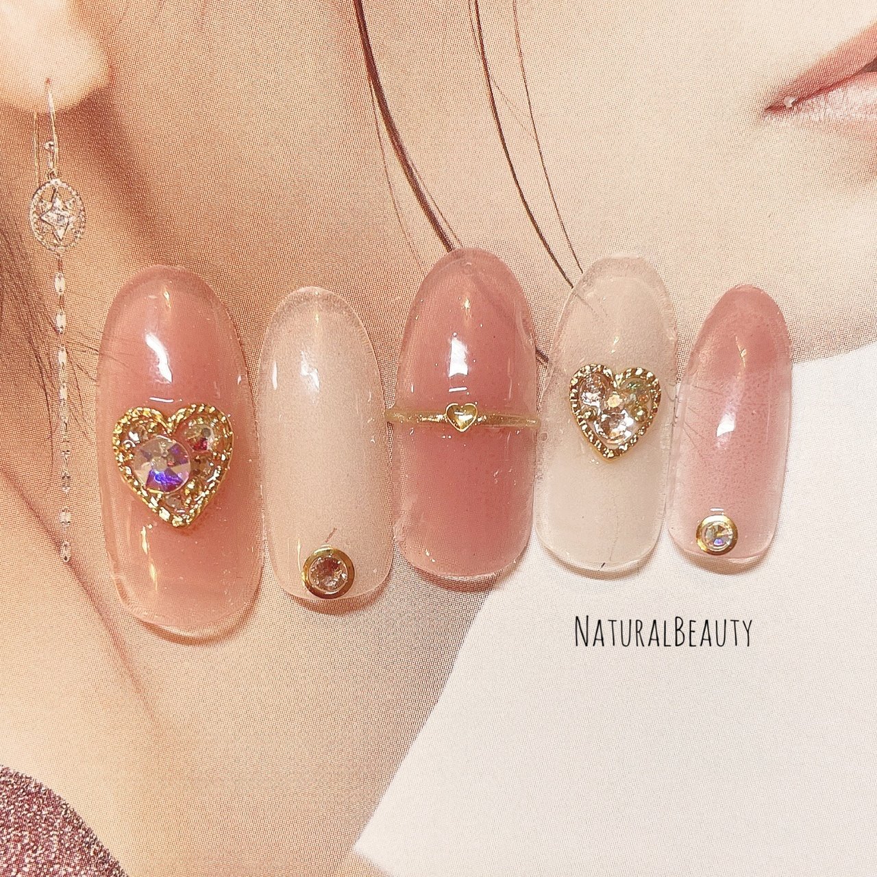 バレンタイン ハンド ビジュー ハート ホワイト Naturalbeautyのネイルデザイン No ネイルブック