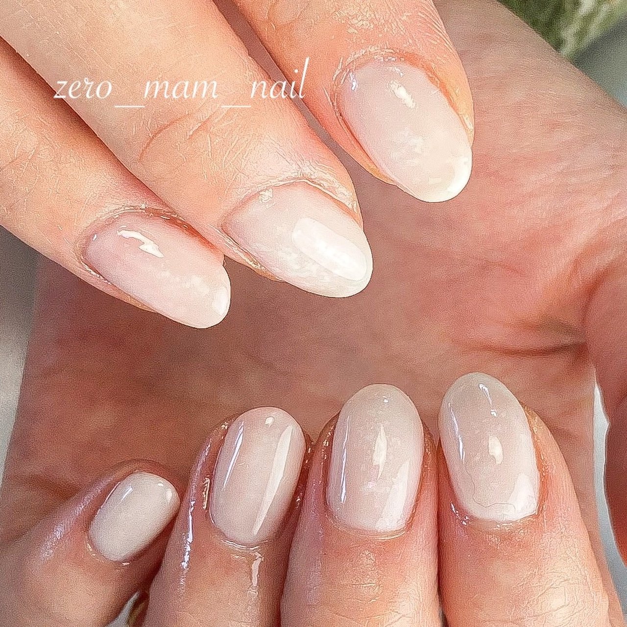 オールシーズン ハンド ホログラム オーロラ ショート Zero Mam Nailのネイルデザイン No ネイルブック