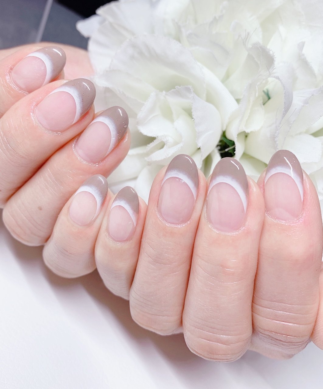 ハンド シンプル フレンチ グラデーション ミディアム あめちゃんのネイルデザイン No ネイルブック