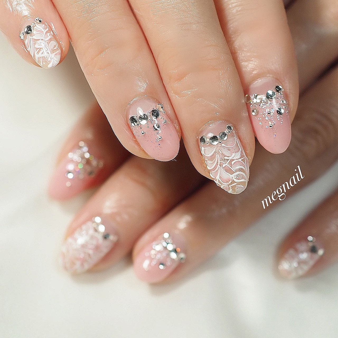 ハンド シンプル 変形フレンチ フラワー レース Megnailのネイルデザイン No ネイルブック