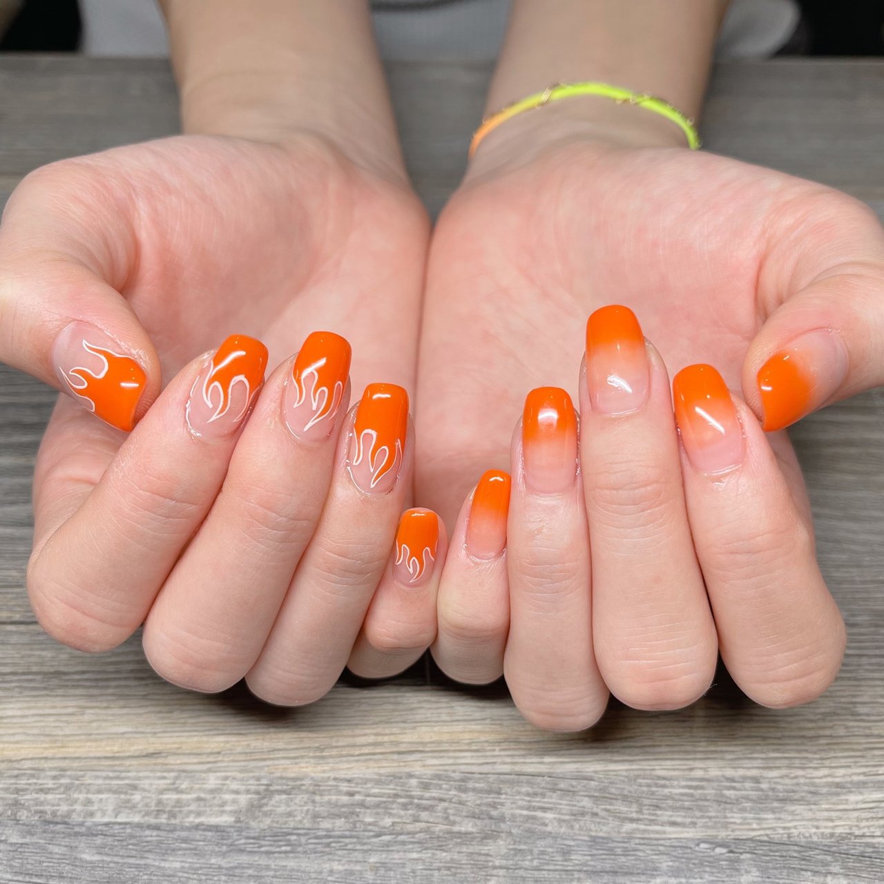 ハンド/シンプル/変形フレンチ/グラデーション - drop_nailの