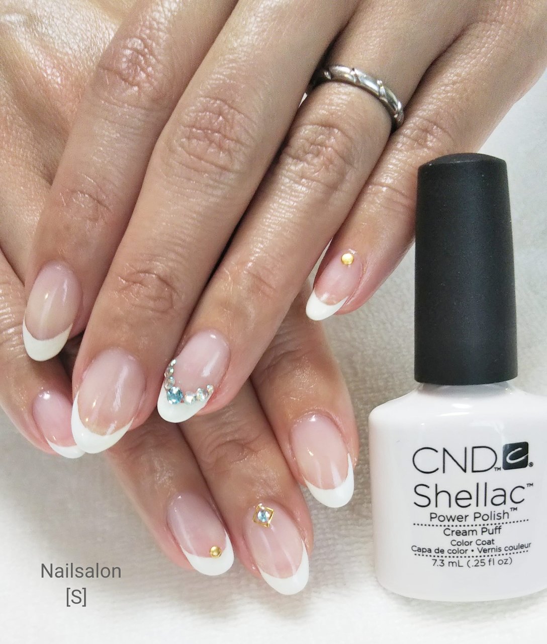 オールシーズン ハンド シンプル フレンチ ミディアム シェラックネイル専門店 S のネイルデザイン No ネイルブック