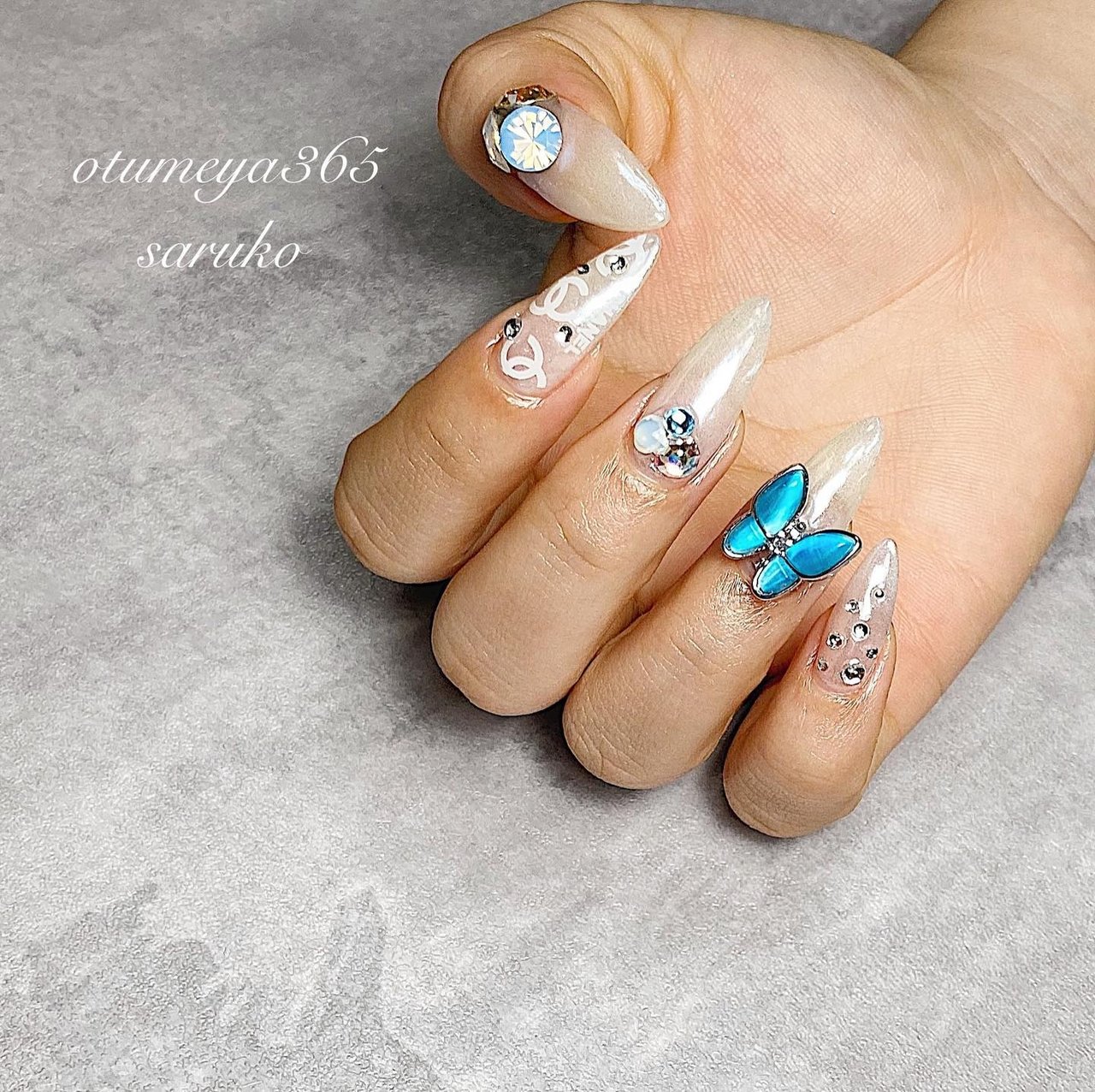 オールシーズン ハンド ビジュー ニュアンス ブランド柄 おつめや 365 さるこのネイルデザイン No ネイルブック