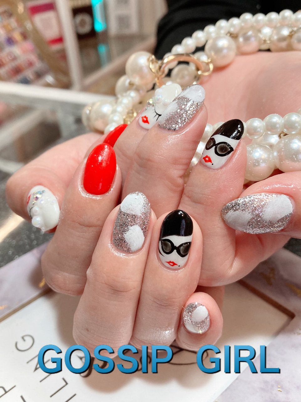 オールシーズン 成人式 バレンタイン ハンド キャラクター Gossip Girlのネイルデザイン No ネイルブック