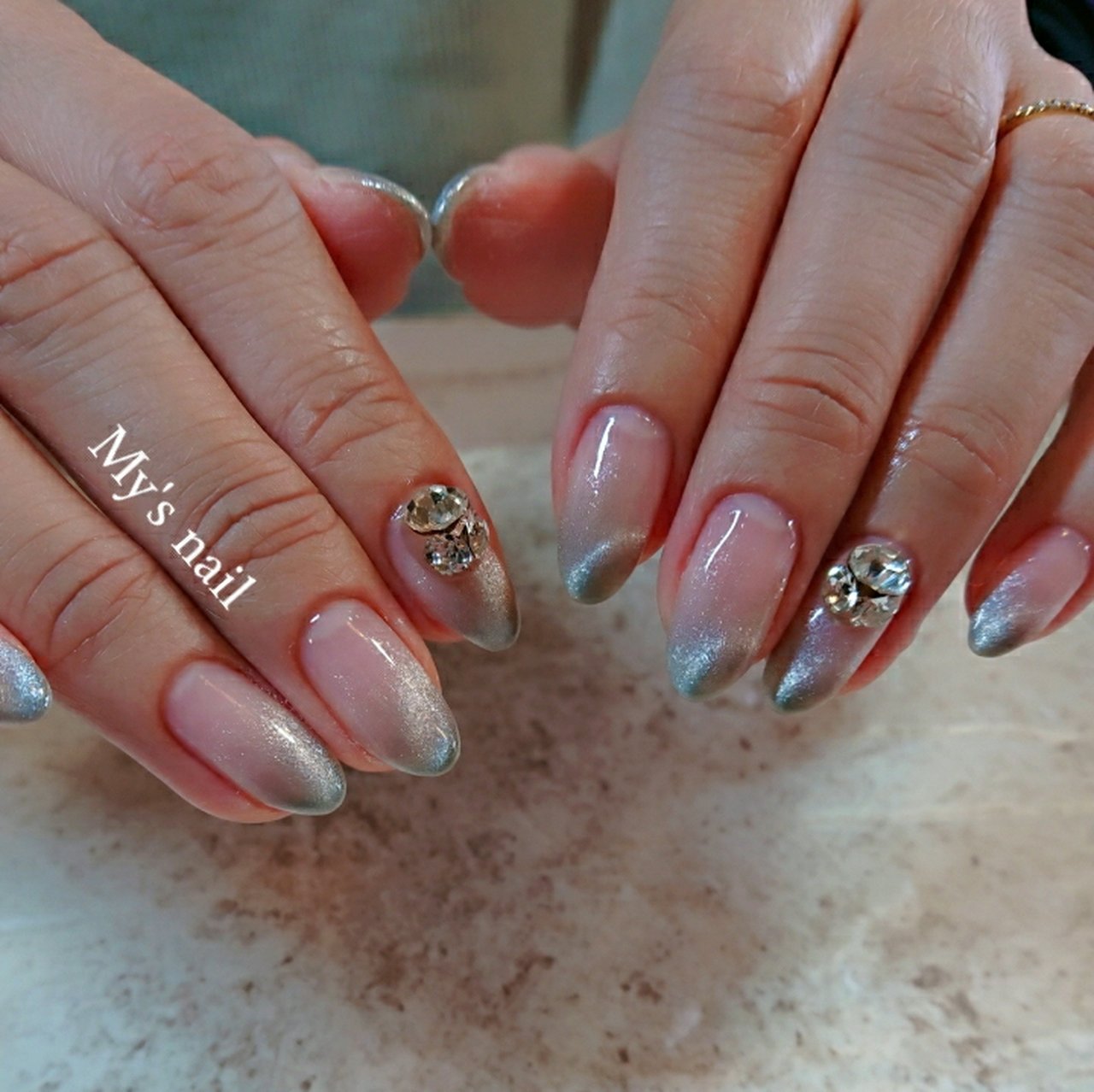 冬 オールシーズン ハンド グラデーション ビジュー Mysnailのネイルデザイン No ネイルブック