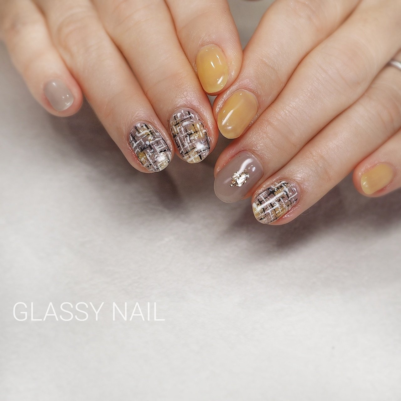 秋 冬 お正月 バレンタイン ハンド Glassy Nailのネイルデザイン No ネイルブック